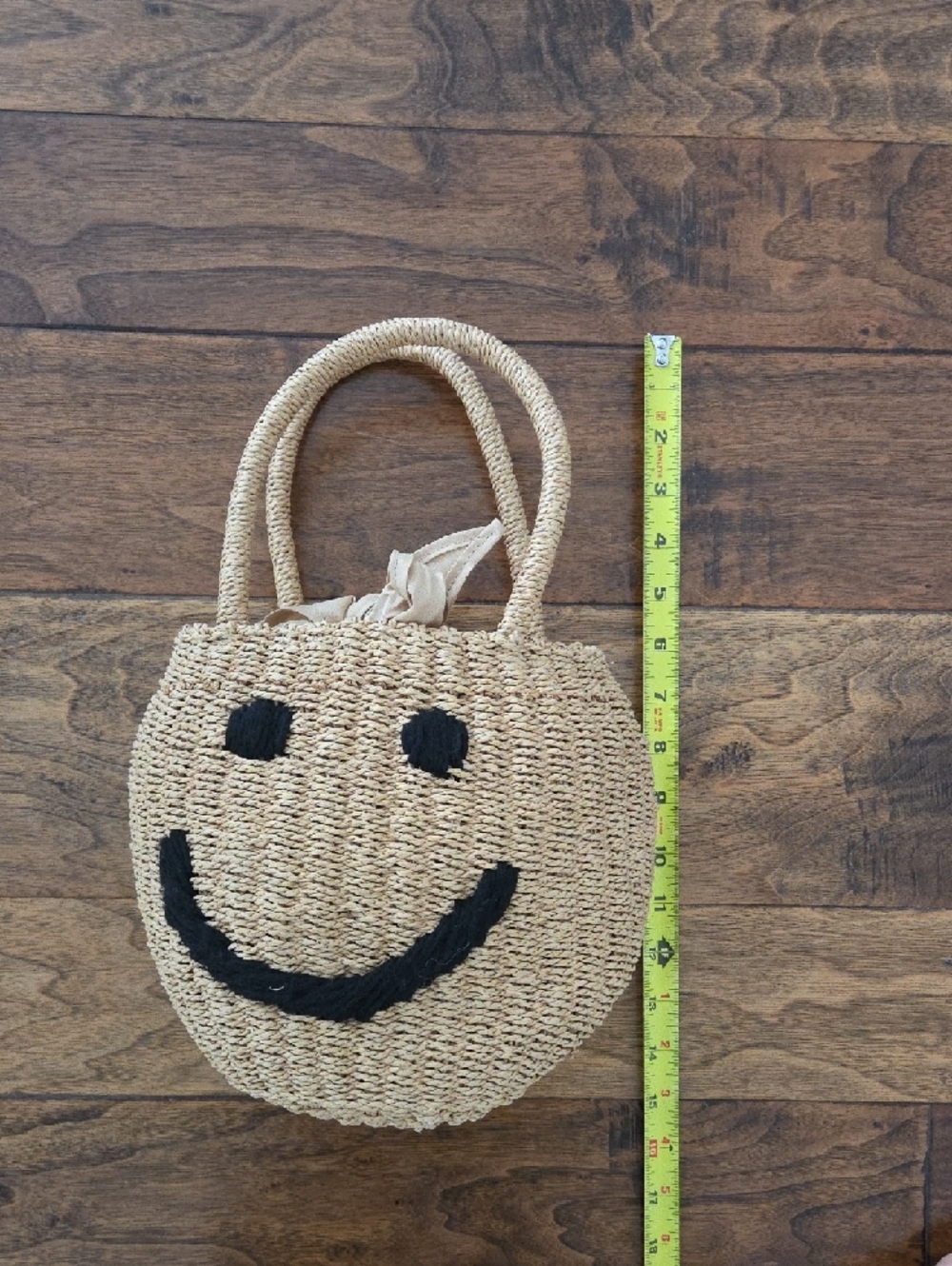 Handwoven Straw Smile Tote Bag - Beige with Black Accent - Picture 4 of 6